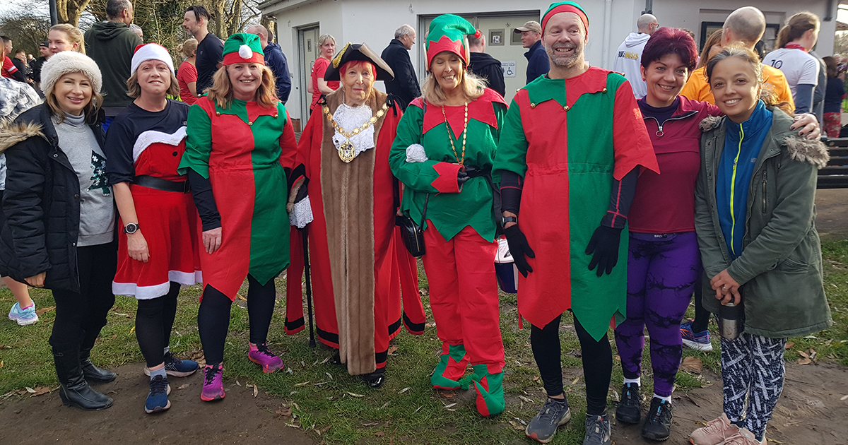 WEB mayor with elves WEB mayor with elves